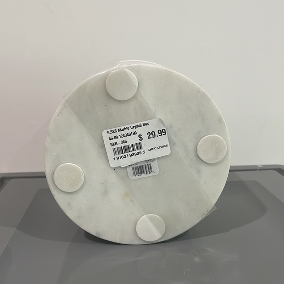 NWT at hiome Laila Ali Marbled Round Box with Crystal, 6 - Picture 6 of 6